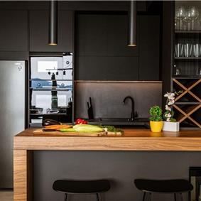 5-Bedroom Luxury Sea-View Villa with Infinity Pool near Dubrovnik – Sleeps 10